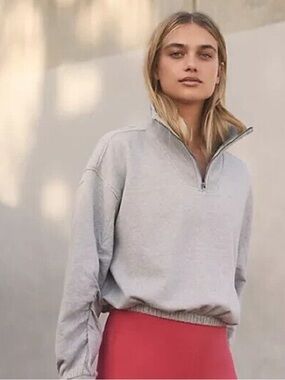 Free People FP Movement Valley Girl Sweat 1/4 Zip Fleece
Cropped
Oversized
Small